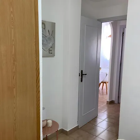 Апартаменты Punta Prima Getaway Торевьиа
